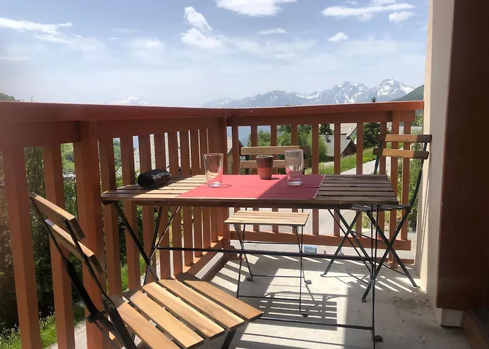 2 Pieces Sur Les Hauteurs De Saint-Francois-Longchamp